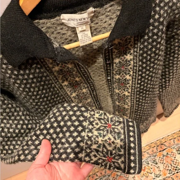 Nordic Patterned Wool Button Cardigan - Picture 4 of 4